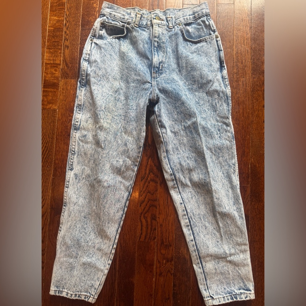 Vintage CHIC High Waisted acid stone wash denim 90s 80s high waisted mom jeans